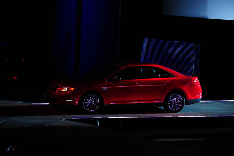 Illustration for article titled 2010 Ford Taurus: A Flagship Returns